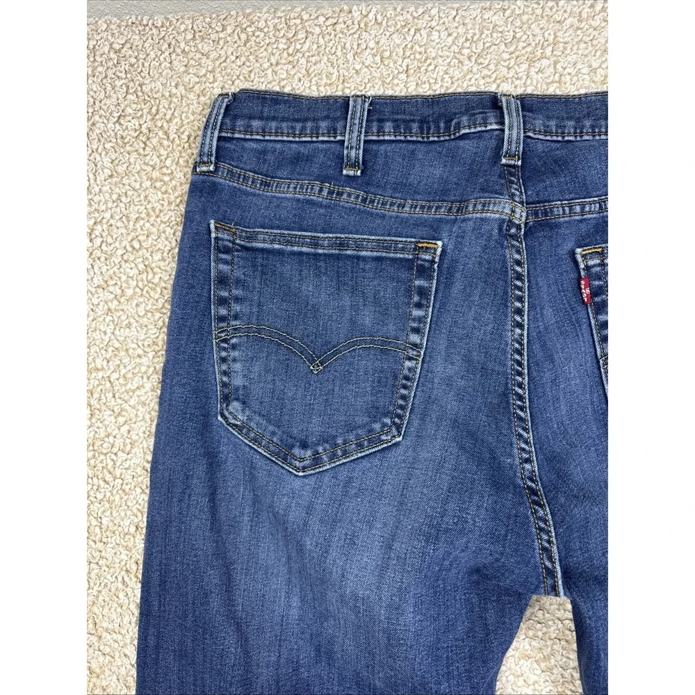 Levi's 559 Jeans Men's 38x32 Blue Medium Wash Denim Relaxed Straight Fit
